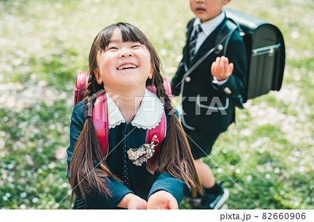 小学校入学 82660906