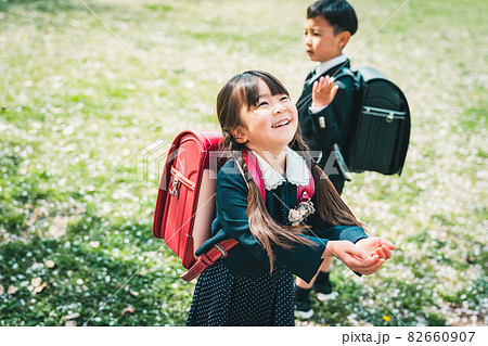 小学校入学 82660907