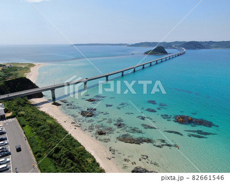 海土ヶ瀬戸をまたぐ角島大橋の空撮 82661546