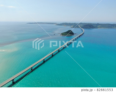 海土ヶ瀬戸をまたぐ角島大橋の空撮 82661553
