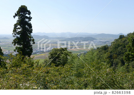 観音正寺　境内から市内遠望　滋賀県近江八幡市 82663398