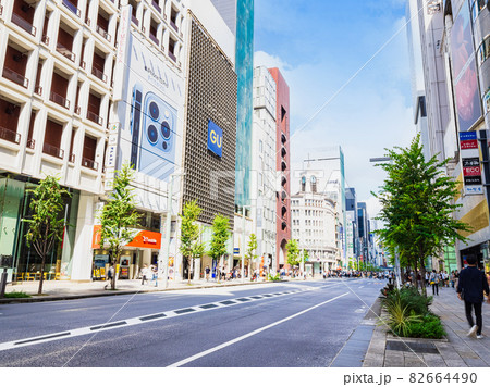 東京　銀座　中央通り 82664490