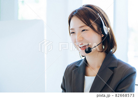 女性オペレーター コールセンター 女性オペレーター コールセンター 82668573
