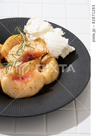 桃のアールグレイマリネ 82671263