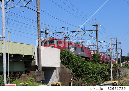 日本埼玉県の鉄橋を走行するĒ500型電気機関車 日本埼玉県の鉄橋を走行するĒ500型電気機関車 82671726