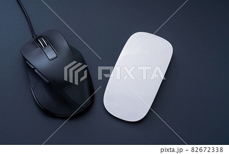 黒いマウス　白いマウス 82672338