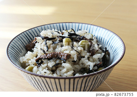 混ぜ込みごはん だしごはん 枝豆 ひじき 混ぜ込みごはん だしごはん 枝豆 ひじき 82673755