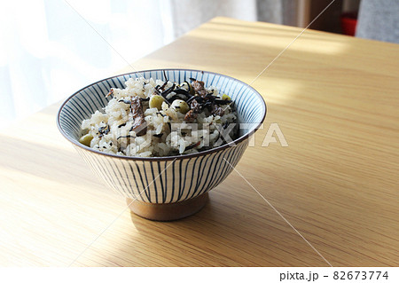 混ぜ込みごはん だしごはん 枝豆 ひじき 混ぜ込みごはん だしごはん 枝豆 ひじき 82673774
