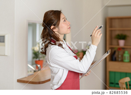 女性の暮らし 女性の暮らし 82685536