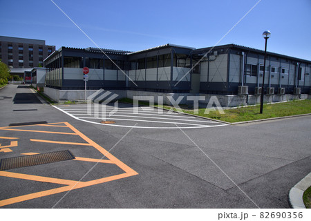 神戸市立医療センター中央市民病院「新型コロナウイルス」臨時重傷者病棟 82690356