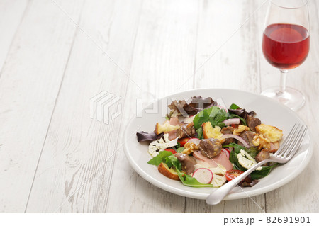 ペリゴールサラダ 82691901