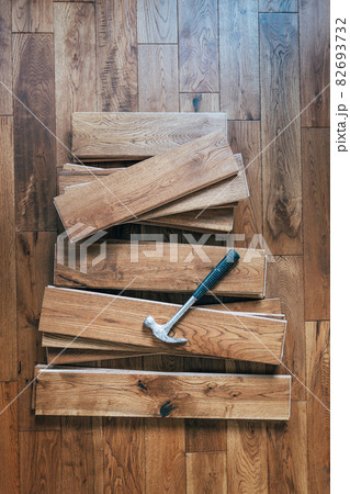 Solid oak wood flooring 82693732