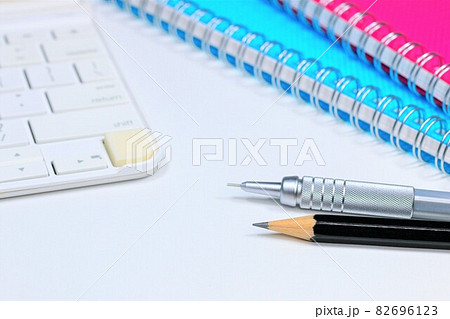 教育イメージ 筆記用具 教育イメージ 筆記用具 82696123