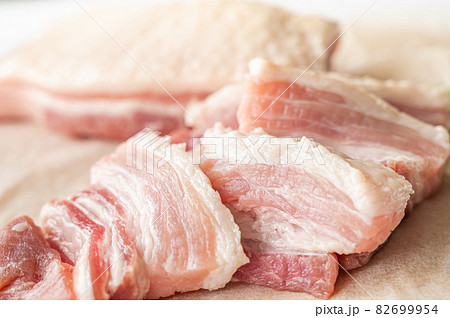 豚の三枚肉　ブロック 82699954