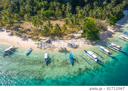 Aerial top view Ipil Beach on Pinagbuyutan Island, Near El Nido, Palawan, Philippines. 82712067