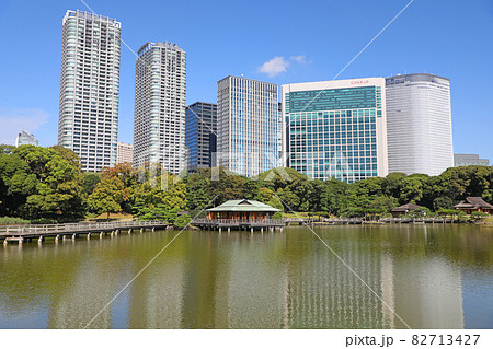 浜離宮恩賜庭園 潮入の池と中島の御茶屋 浜離宮恩賜庭園 潮入の池と中島の御茶屋 82713427