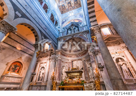 interiors and details of Pisa cathedral, Pisa, Italy 82714487