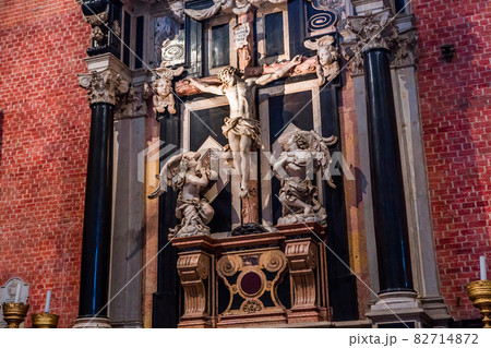 basilica Santa Maria gloriosa dei Frari, Venice, Italy 82714872