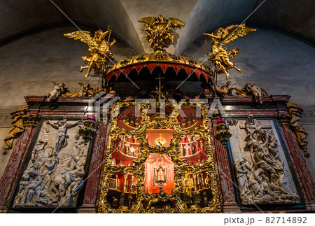 basilica Santa Maria gloriosa dei Frari, Venice, Italy basilica Santa Maria gloriosa dei Frari, Venice, Italy 82714892