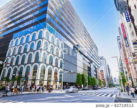 東京　銀座　中央通り 82719513