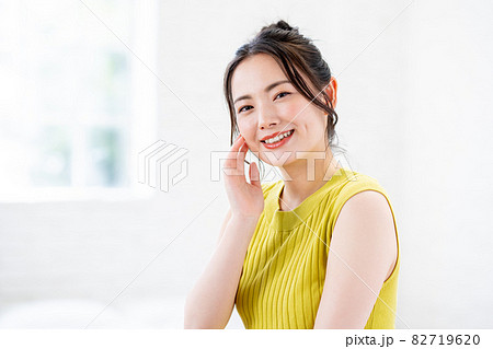 若い女性のビューティ 若い女性のビューティ 82719620