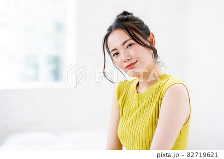 若い女性のビューティ 82719621