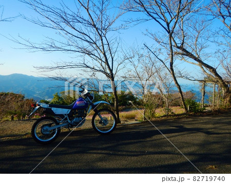 秋バイクで鷲ヶ峰コスモスパークへ。 82719740