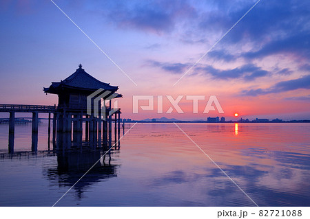 浮御堂の夜明け 82721088