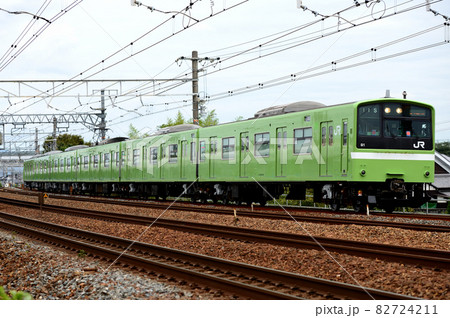 試運転中の201系電車6両 試運転中の201系電車6両 82724211