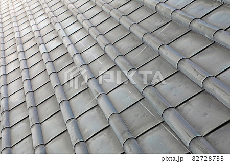 屋根瓦のテクスチャ 屋根瓦のテクスチャ 82728733