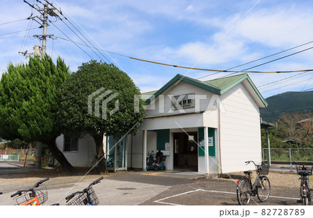 土讃線　斗賀野駅 82728789