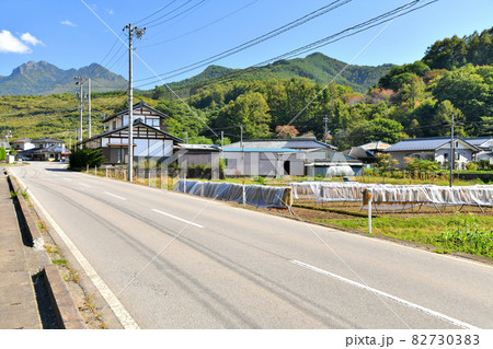御座山方面を望む(長野県北相木村)【2021.10】 82730383