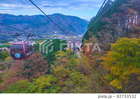 神奈川県箱根町の箱根ロープウェイ(大涌谷駅から早雲山駅方面)から東側の早雲山、強羅、明星ヶ岳方面 神奈川県箱根町の箱根ロープウェイ(大涌谷駅から早雲山駅方面)から東側の早雲山、強羅、明星ヶ岳方面 82733532
