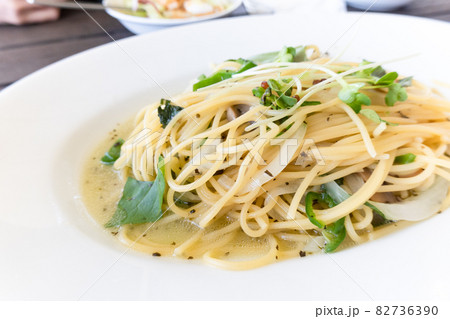 バジルソースパスタ バジルソースパスタ 82736390