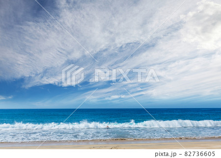 Ocean beach Ocean beach 82736605