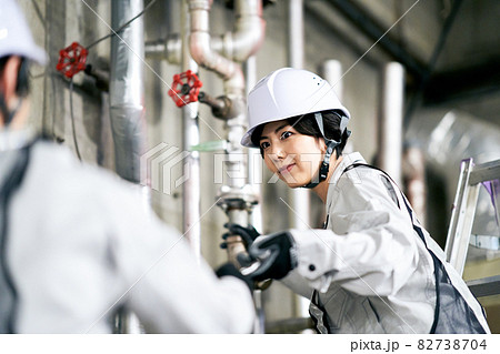 ビジネスシーン　 82738704