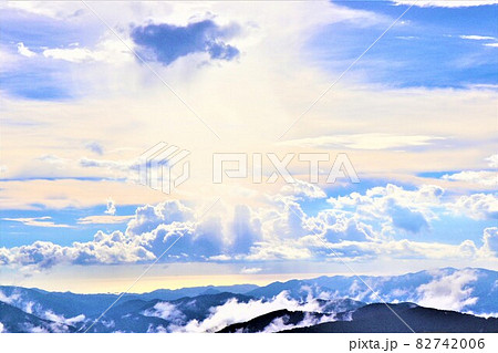 龍神スカイラインからの山岳風景 82742006