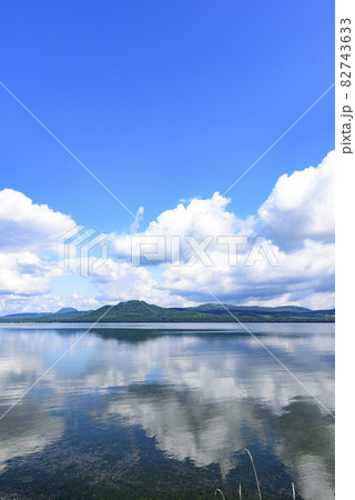 和琴半島からの屈斜路湖 82743633