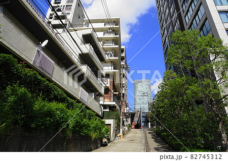 10月 港区863鼬坂(いたち坂)とアークヒルズ仙石山森タワー・麻布台 10月 港区863鼬坂(いたち坂)とアークヒルズ仙石山森タワー・麻布台 82745312