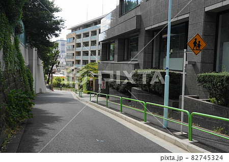 10月 港区854狸穴坂・麻布狸穴町 10月 港区854狸穴坂・麻布狸穴町 82745324