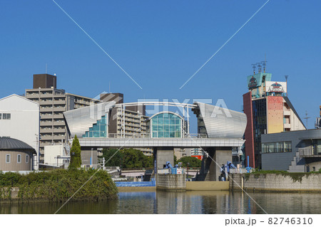 道頓堀川水門　晴れ　大阪市浪速区（2021年10月上旬） 82746310