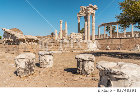 Pergamon Ancient City 82748391