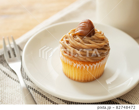 モンブランカップケーキ 82748472