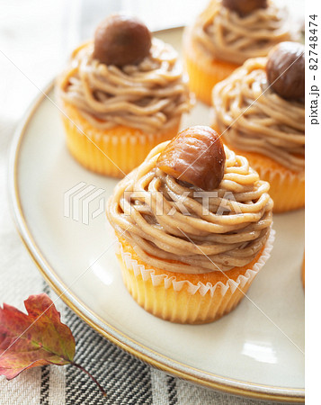 モンブランカップケーキ 82748474