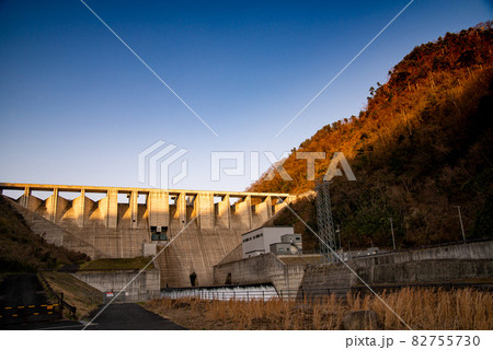 苫田ダム　岡山県吉井川上流のダム 82755730