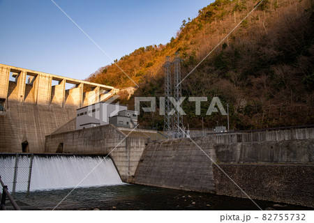 苫田ダム　岡山県吉井川上流のダム 82755732