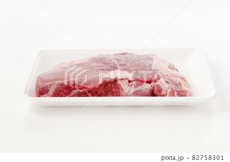 グーヤーヌージー（豚赤身肉）生肉 82758301