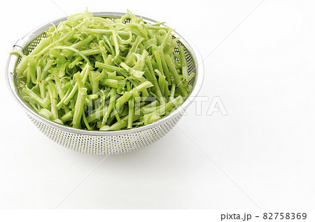 空心菜の茎 下ごしらえ 空心菜の茎 下ごしらえ 82758369