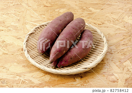 さつまいも（紅はるか） 82758412