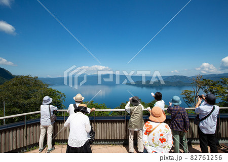 《青森県・十和田湖》発荷峠展望台からの眺望 82761256